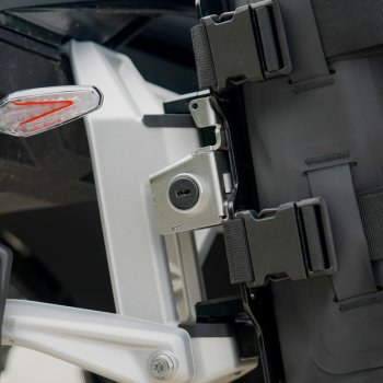 Khali TPU 侧包 35L - 45L + 右侧铝板 BMW R1300GS ADV