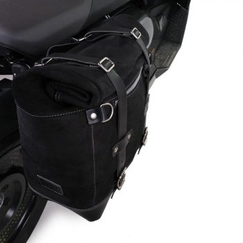 分体皮革 22L-30L + 右侧 BMW CE 04 车架的侧挂式 Scram