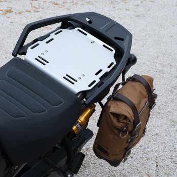 侧挂帆布+泛美1250左副车架