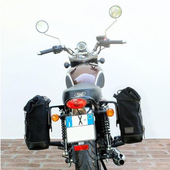 侧袋采用分体皮革+ Mash DX框架