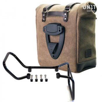 侧袋采用分体皮革+ husqvarna vitpilen 701框架