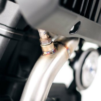 无催化剂的排气歧管 Royal Enfield Himalayan 450（2024 年起）