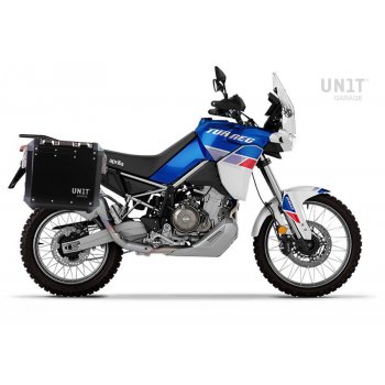 一对 Atlas 40L + 34L 铝制袋子，带 Aprilia Tuareg 660 框架