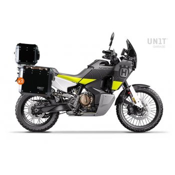 一对带有 HUSQVARNA 框架的 Atlas 40L + 34L 铝制袋子