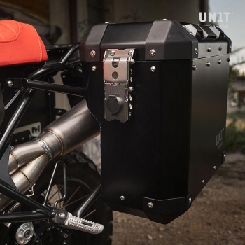 一对Atlas铝制40L + 34L铝制袋，带有nineT框架