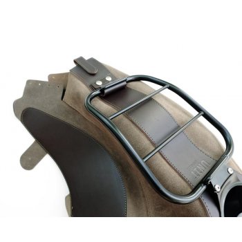 皮革背心用行李架分开