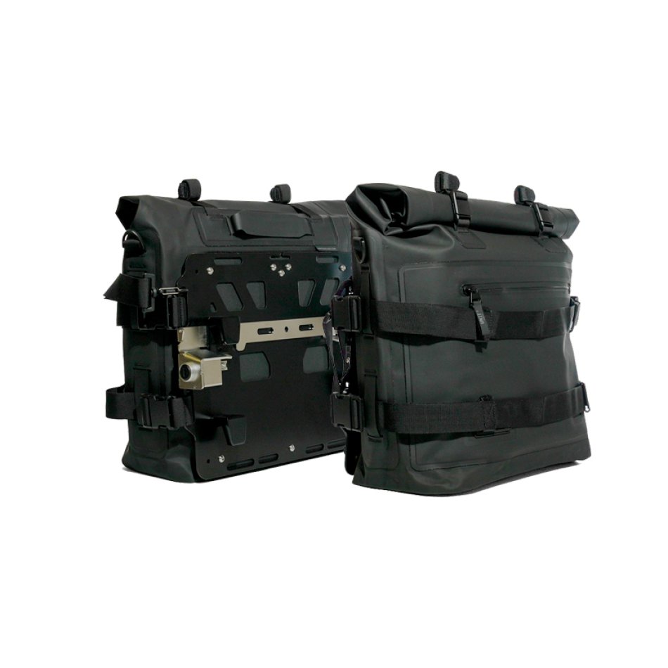 两个 Khali TPU 侧包（35L - 45L）+ 一对铝制铭牌，适用于 BMW R1300GS ADV