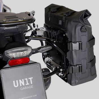 两个 TPU 35L - 45L 的 Khali 侧袋 + 一对铝板 + Atlas 铝合金马鞍架 BMW F450GS
