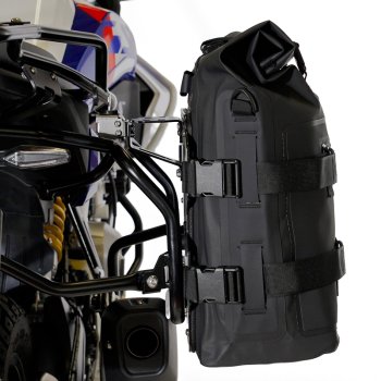 两个 TPU 35L - 45L 的 Khali 侧袋 + 一对铝板 + Atlas 铝合金马鞍架 BMW F450GS