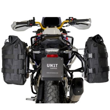 两个 TPU 35L - 45L 的 Khali 侧袋 + 一对铝板 + Atlas 铝合金马鞍架 BMW F450GS