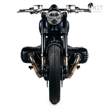 Ohlins BMW R18 前叉套件 + 带径向脚的单元车库板