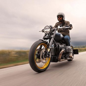 Ohlins USD叉子套件+单位车库板和脚