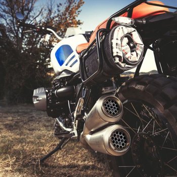 双钛低消声器，可见焊接