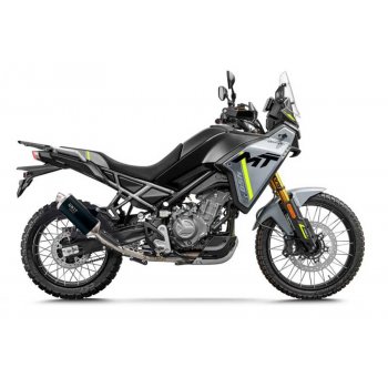 CF Moto 450MT 排气管（2024 年起）黑色，焊缝清晰可见