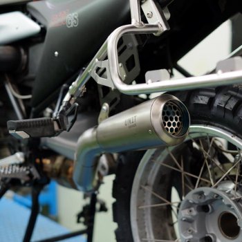 GP风格的'10 -'12钛合金消声器