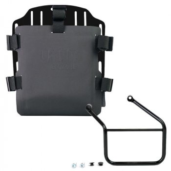 铝袋固定器，带有可调节的Hypalon前面板和快速接头 + 本田 CL500 车架左