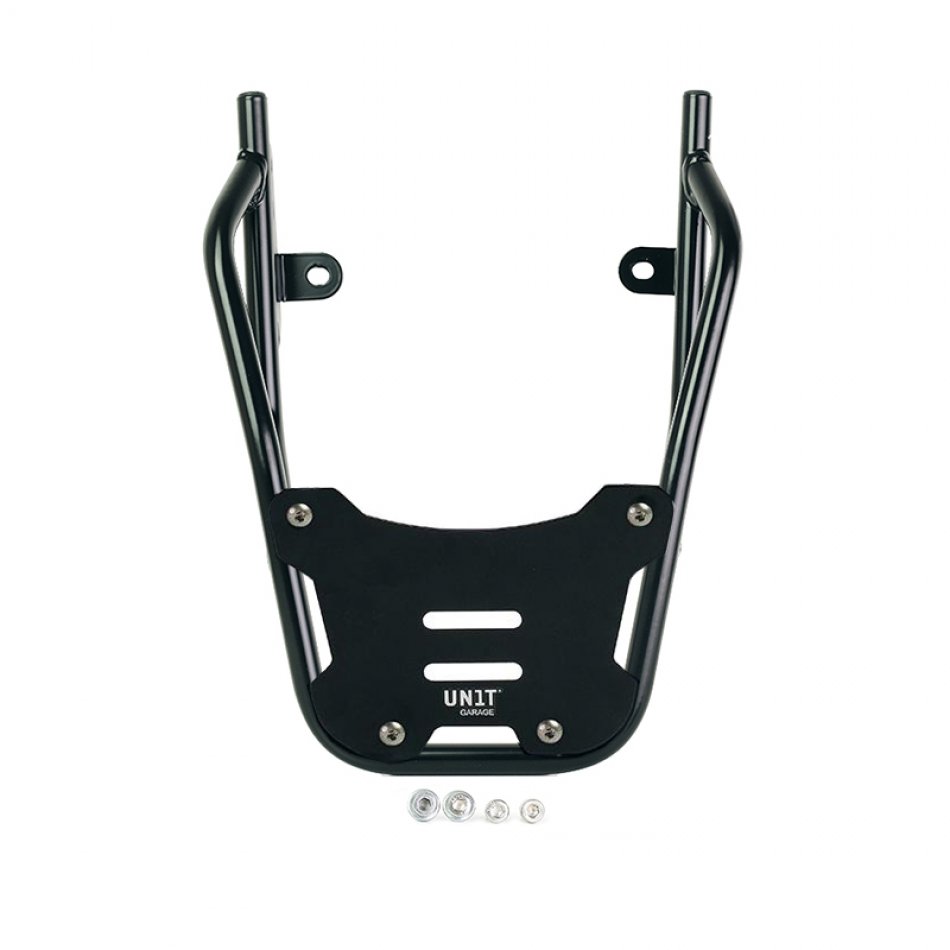 带乘客把手的 BMW CE 02 行李架