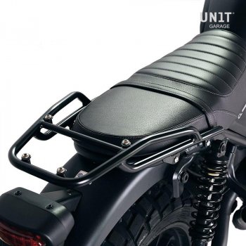 带乘客把手的后行李架本田 CL500（黑色）