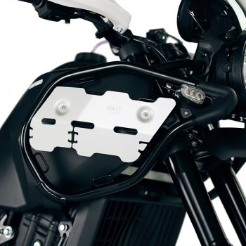 侧护板 银色 铝合金 喜马拉雅 450（2024 年起）