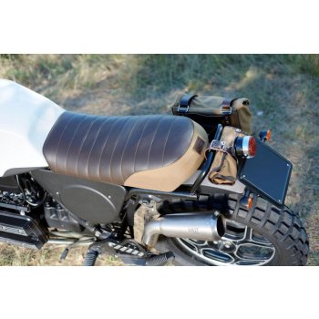 布朗马鞍，帆布