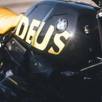 DEUS STREET KIT 黑色背心