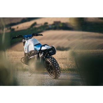 巴黎达喀尔HA83坦克