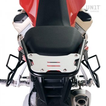 Moto Guzzi V100 Mandello 右车架