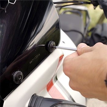 instructional video for the Unitgarage WINDSHIELD EDI TOURING DUCATI DESERTX.